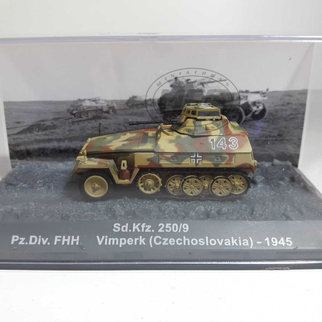 SD.KFZ.250/9 PZ.DIV.FHH VIMPERK (CZECHOSLOVAKIA)-1945