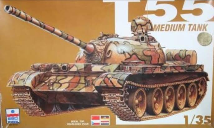 Esci  1/35 Scale T55 tank model