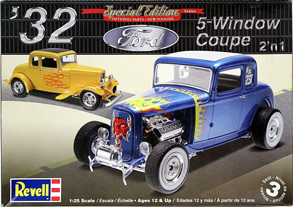 Revell 1:25 Model 1932 Ford 5 Window Coupe