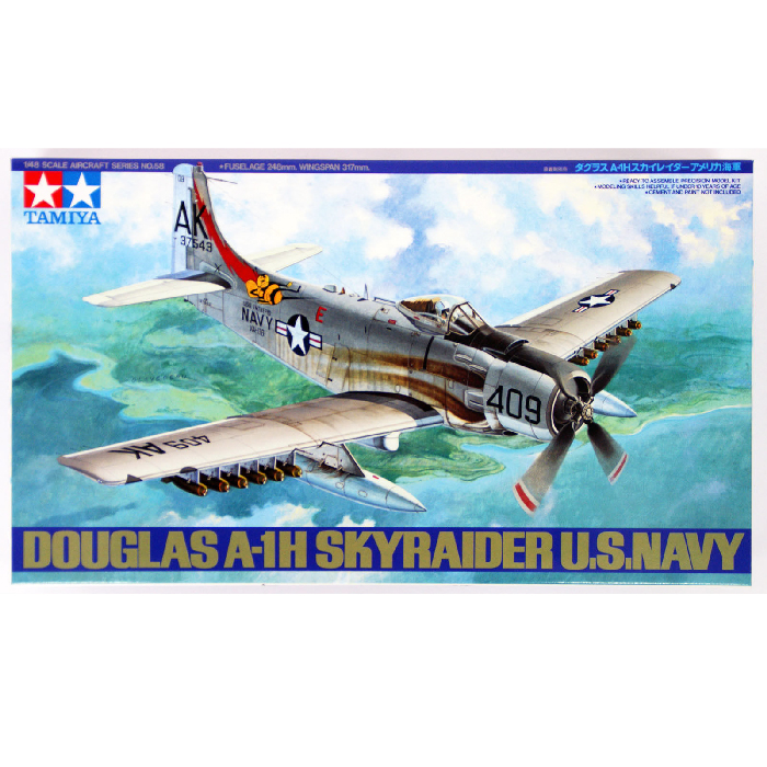 TAMIYA 1/48 MAKET 1/48 Skyraider U.S. NAVY