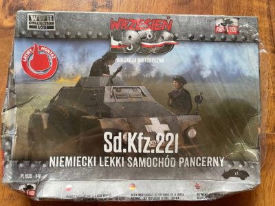 FIRST TO FIGHT 1/72 Maket Sd.Kfz. 221 leichter Panzerspähwagen