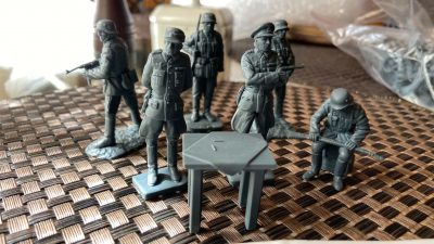 Hanomak 1/32 Figure German Soldiers
