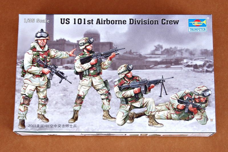 TRUMPETER 1/35  Figure-U.S. 101st. Airborne Division Crew
