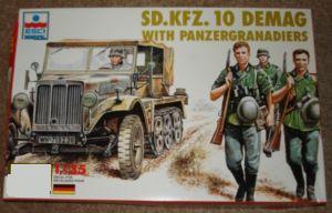 ESCI 1/35 Maket German IIWW Sd.Kfz.10 Demag with Panzer Grenadiers